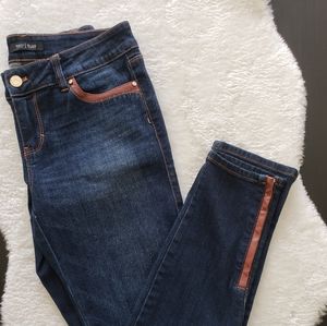 WHBM skimmer skinny ankle zip jeans size 2 Crop